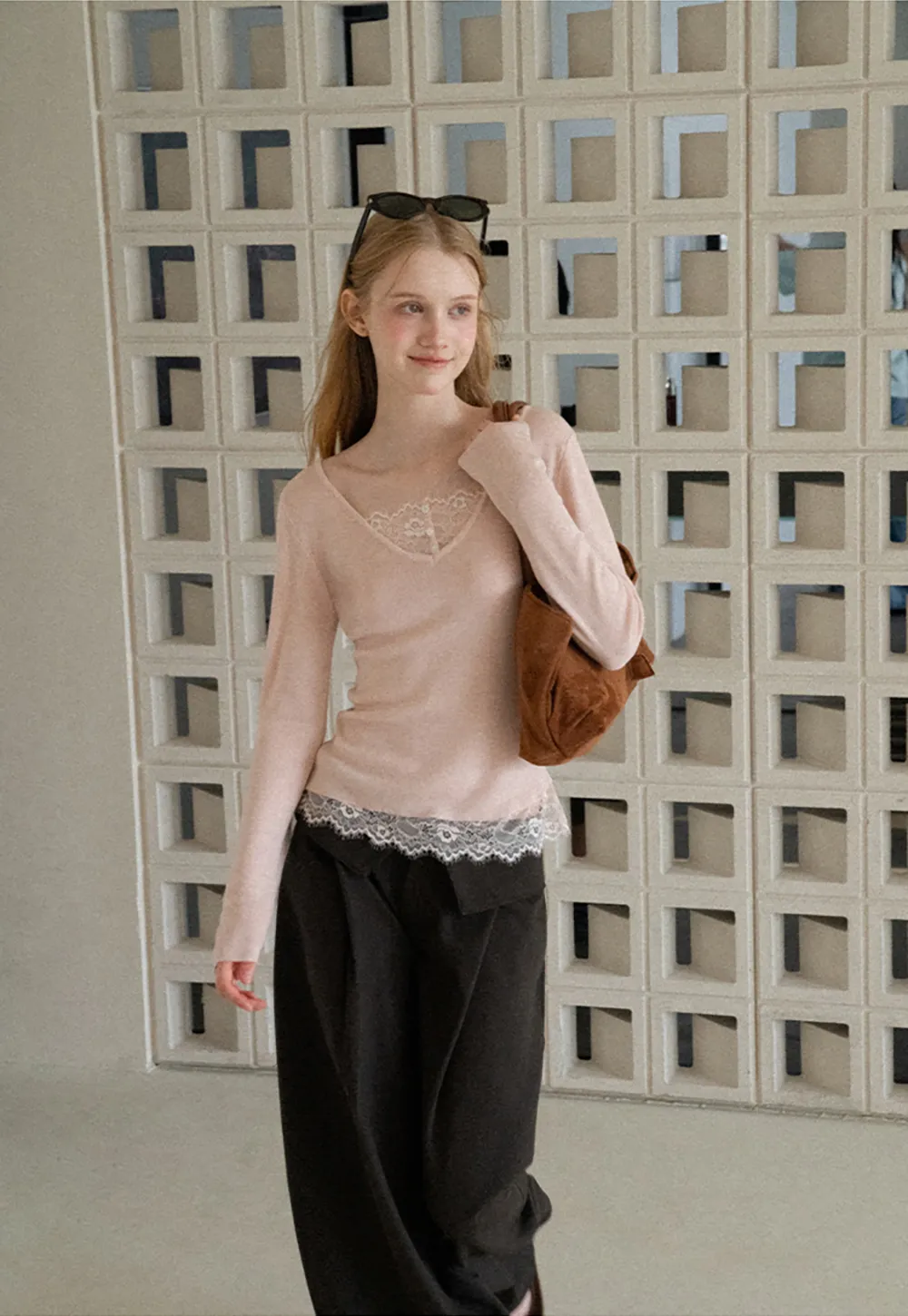 Lace Trim V Neck Long Sleeve Knit Tank Top