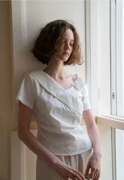 Asymmetrical Draped One Shoulder Short Sleeve Shirt