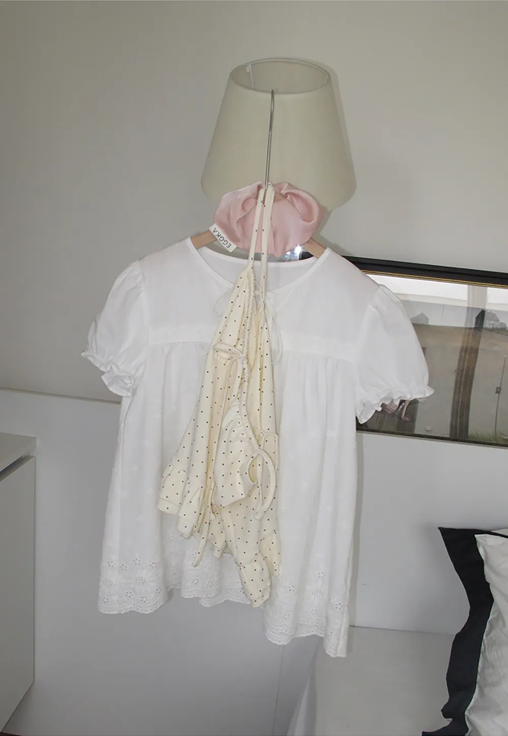 Lace Trim Puff Sleeve Blouse