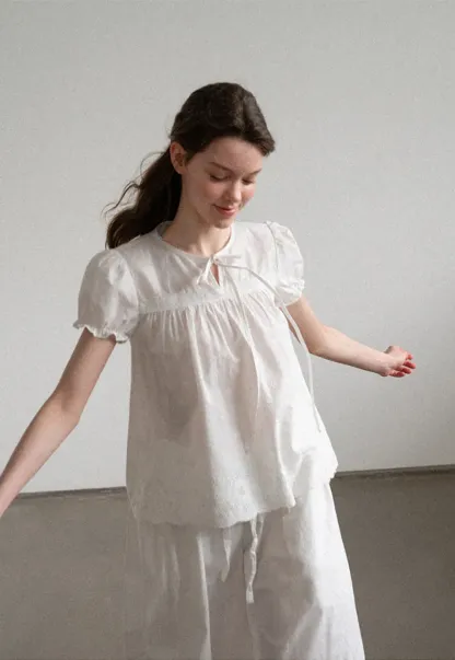 Lace Trim Puff Sleeve Blouse