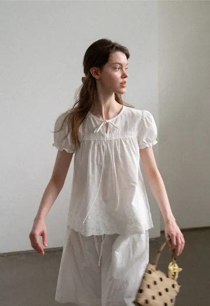 Lace Trim Puff Sleeve Blouse