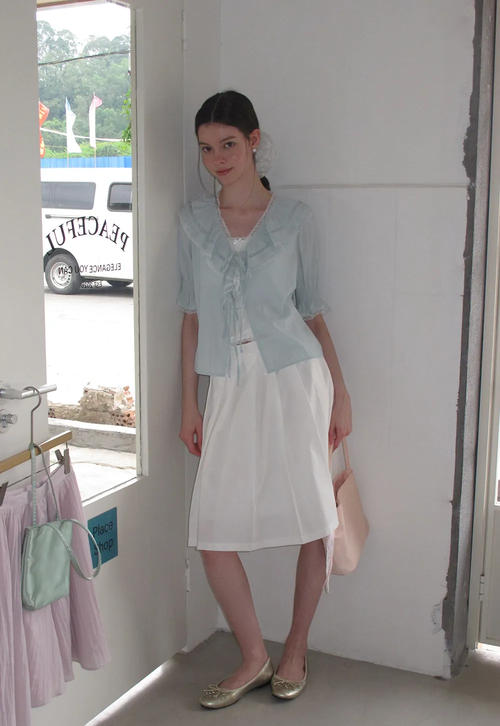 Ruffled V Neck Lace Trim Short Sleeve Shirt