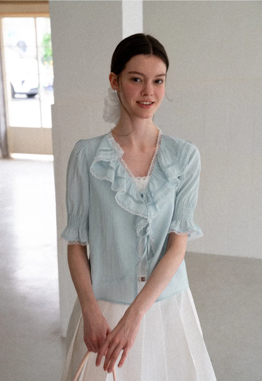 Ruffled V Neck Lace Trim Short Sleeve Shirt