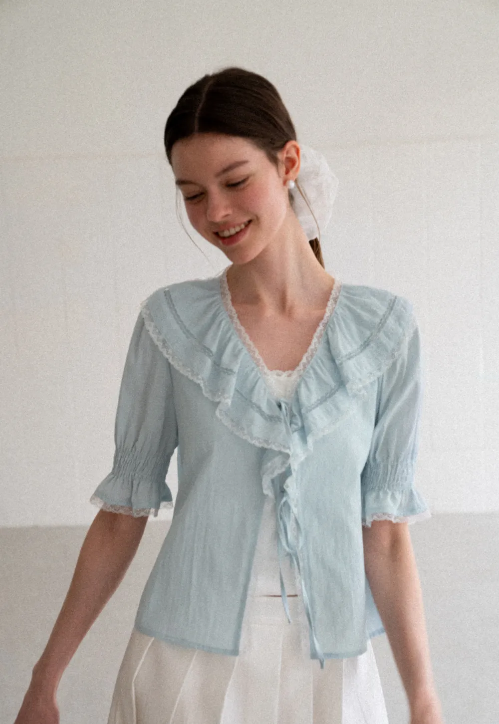 Ruffled V Neck Lace Trim Short Sleeve Shirt