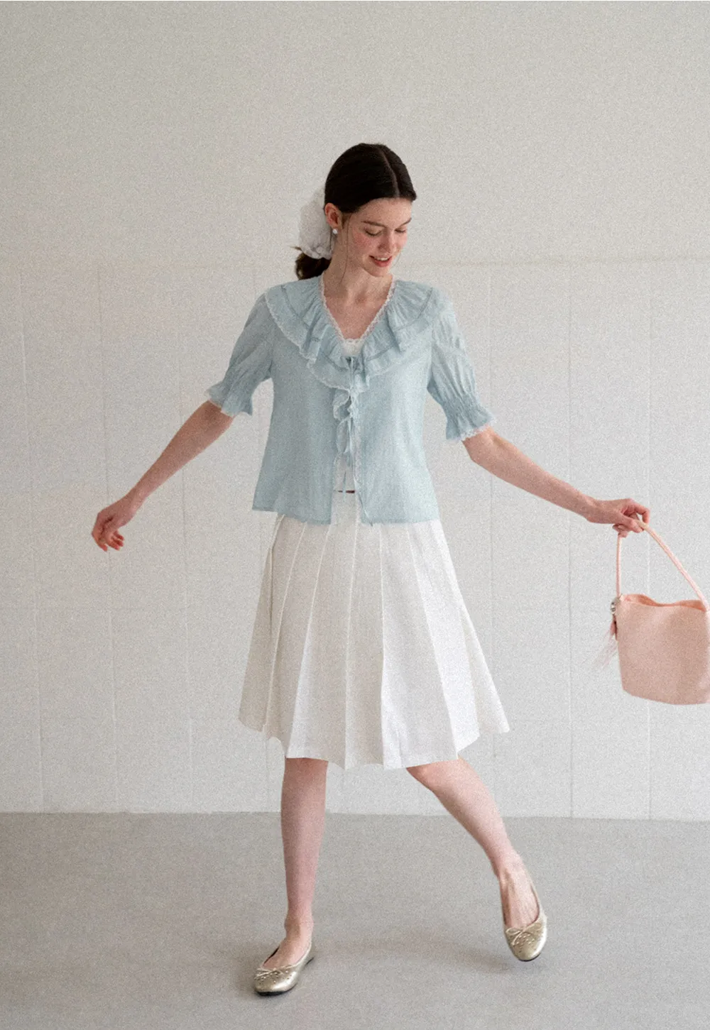 Ruffled V Neck Lace Trim Short Sleeve Shirt