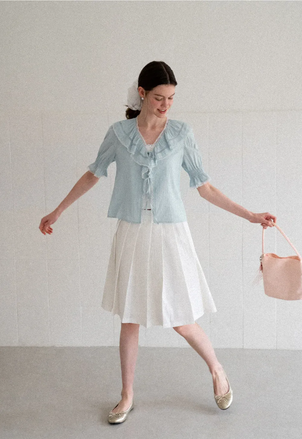 Ruffled V Neck Lace Trim Short Sleeve Shirt