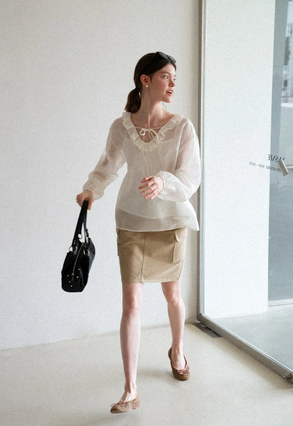 Ruffled Collar Lace Trim Long Sleeve Shirt
