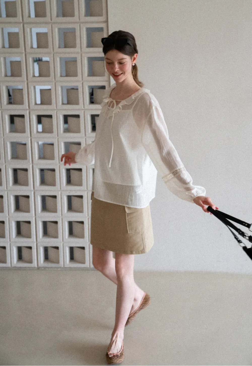 Ruffled Collar Lace Trim Long Sleeve Shirt