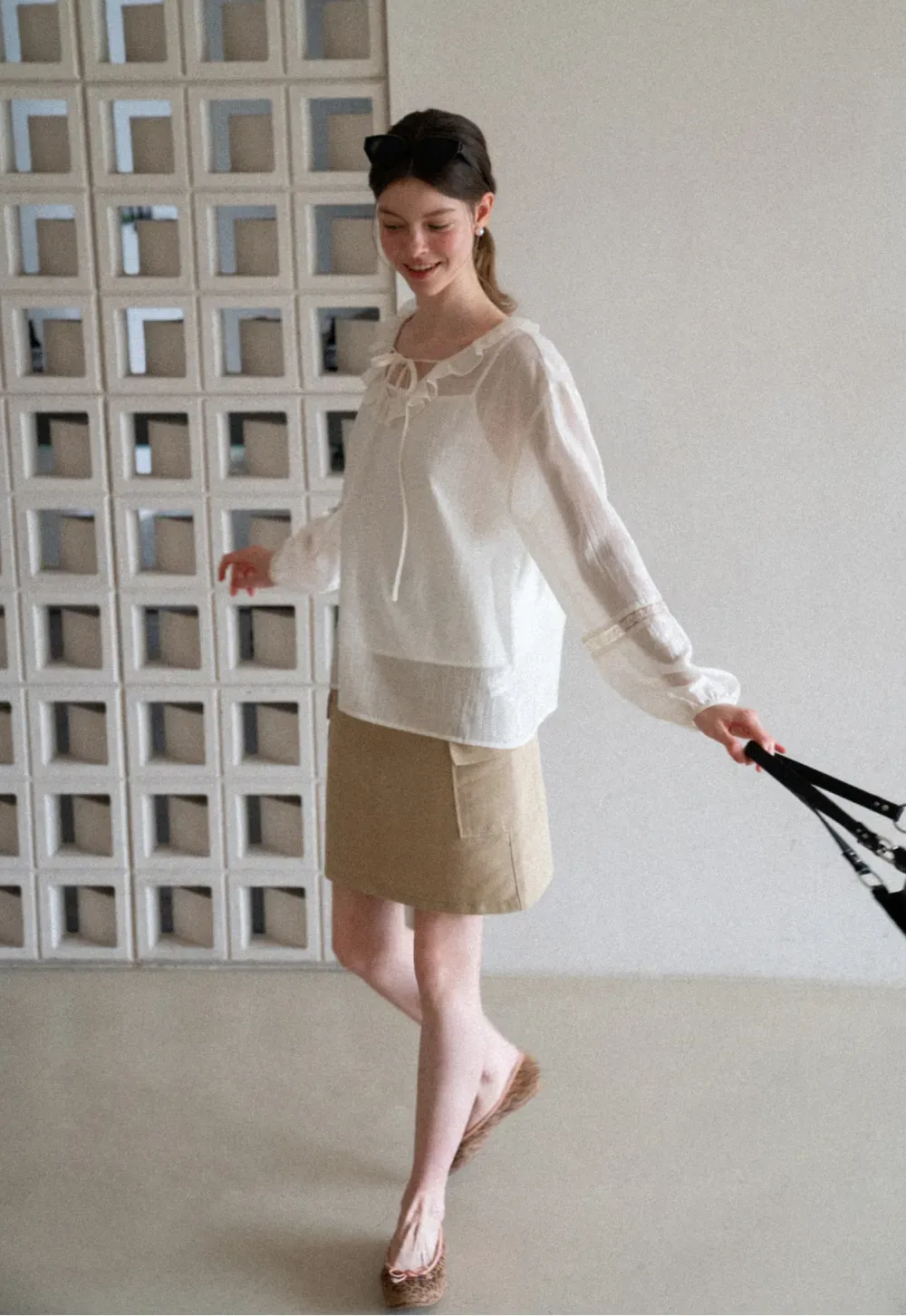 Ruffled Collar Lace Trim Long Sleeve Shirt