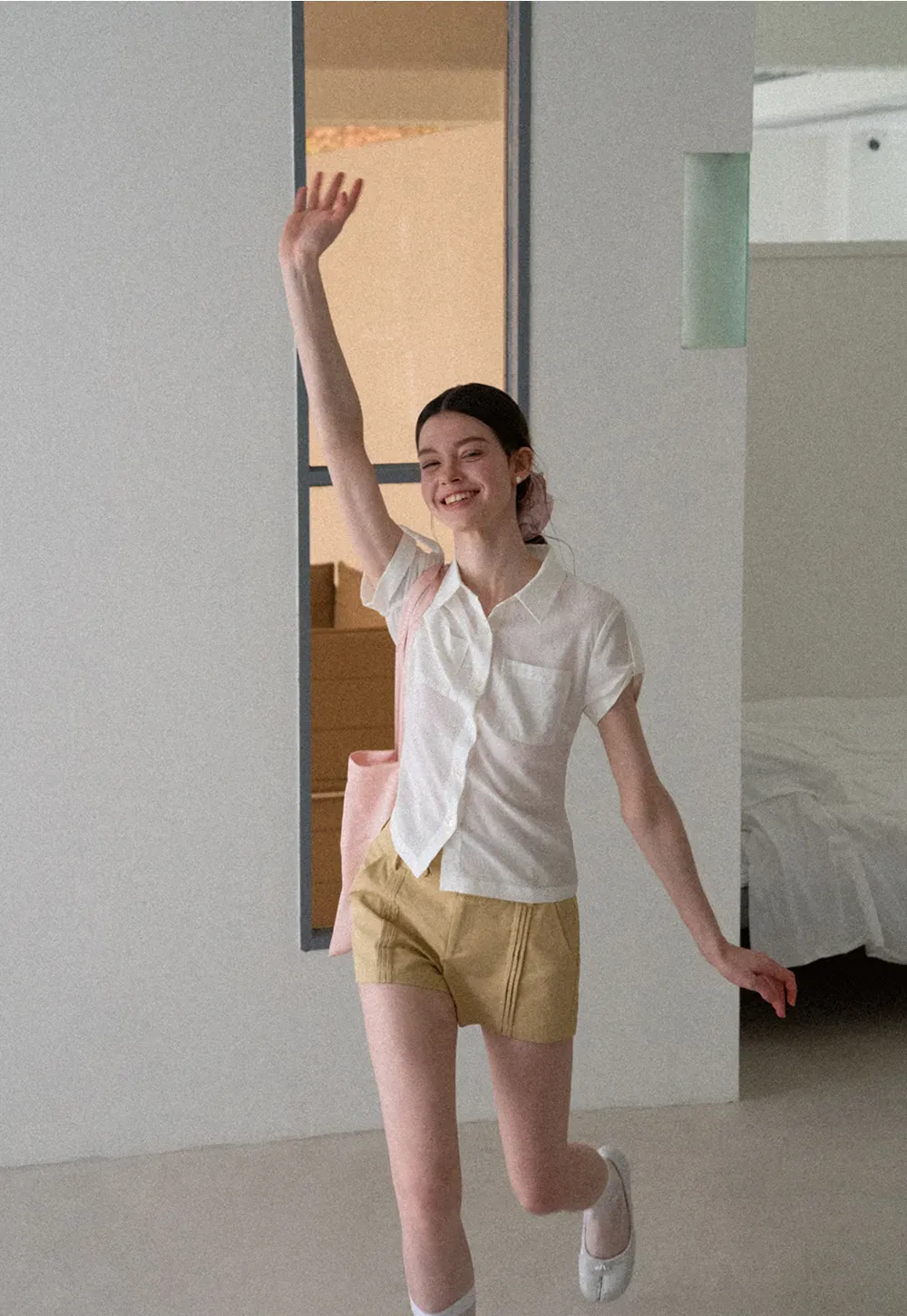 Cropped Collar Short Sleeve Shirt