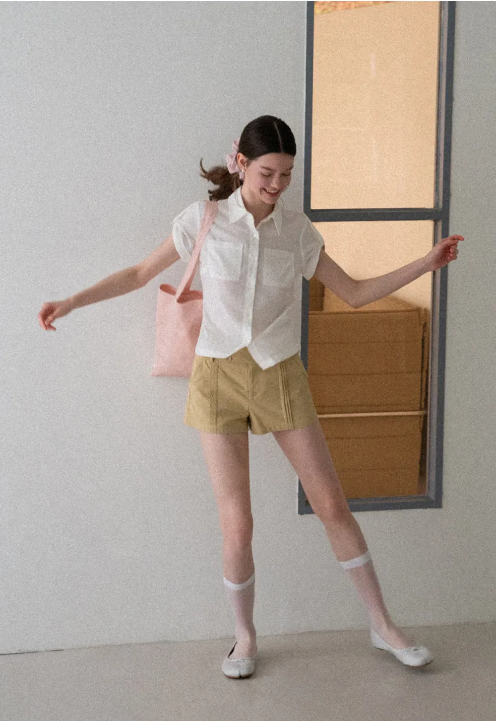 Cropped Collar Short Sleeve Shirt