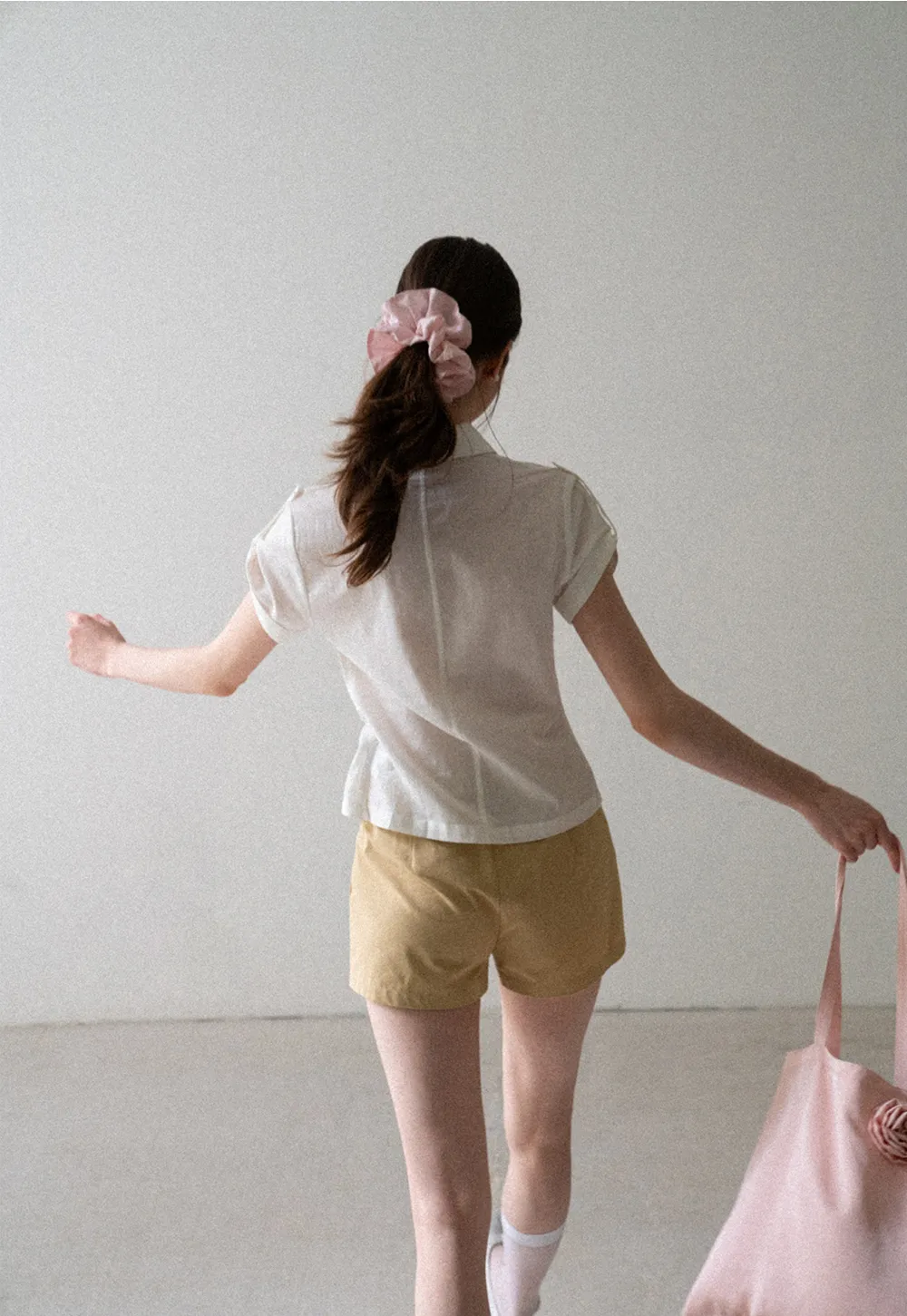 Cropped Collar Short Sleeve Shirt