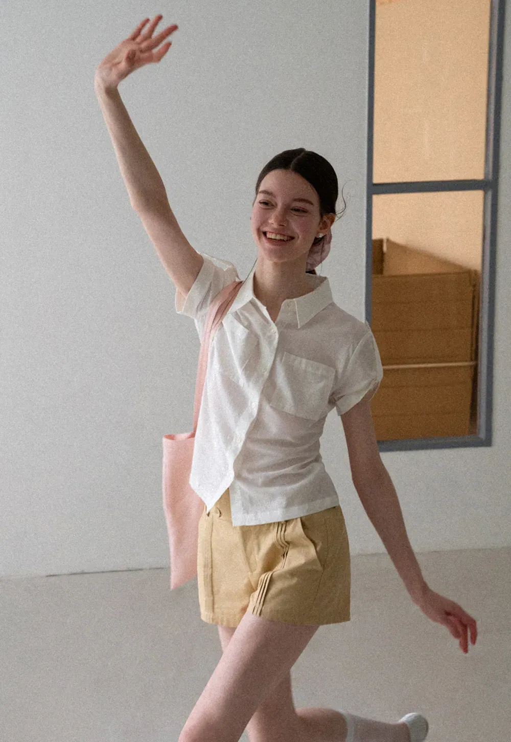 Cropped Collar Short Sleeve Shirt