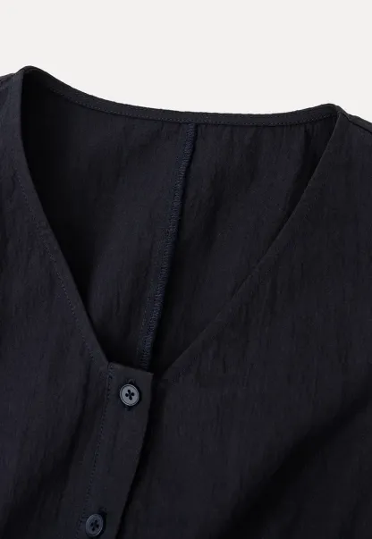 V Neck Sleeveless Peplum Shirt