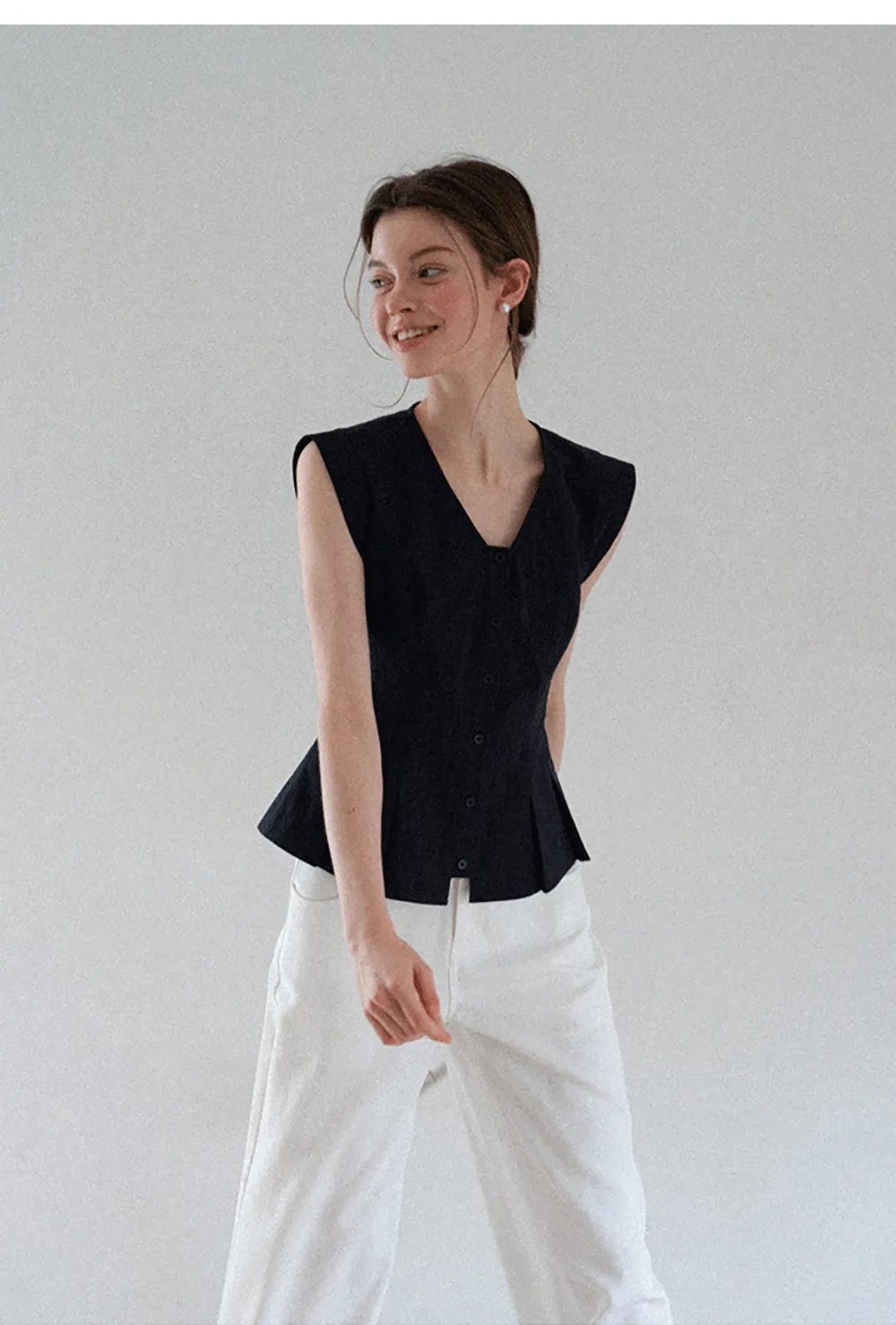 V Neck Sleeveless Peplum Shirt