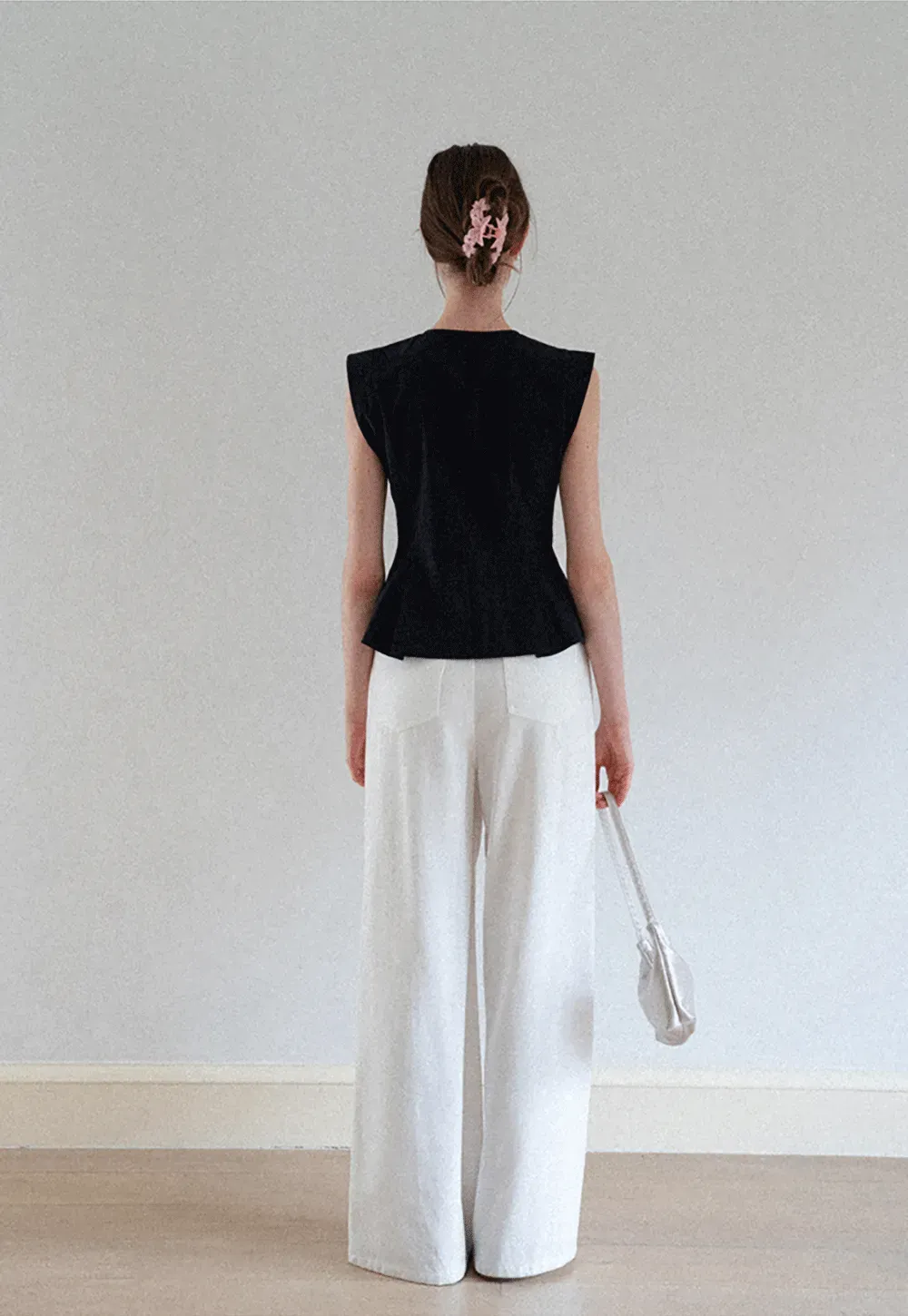 V Neck Sleeveless Peplum Shirt