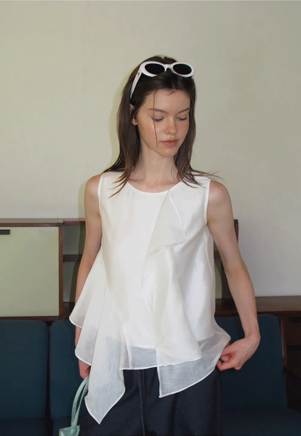 Asymmetrical Hem Sleeveless Top