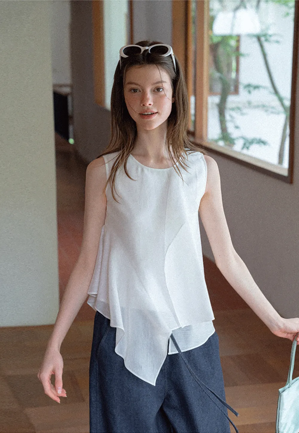 Asymmetrical Hem Sleeveless Top