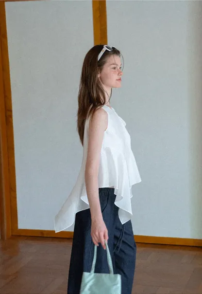 Asymmetrical Hem Sleeveless Top