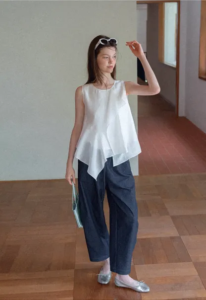 Asymmetrical Hem Sleeveless Top