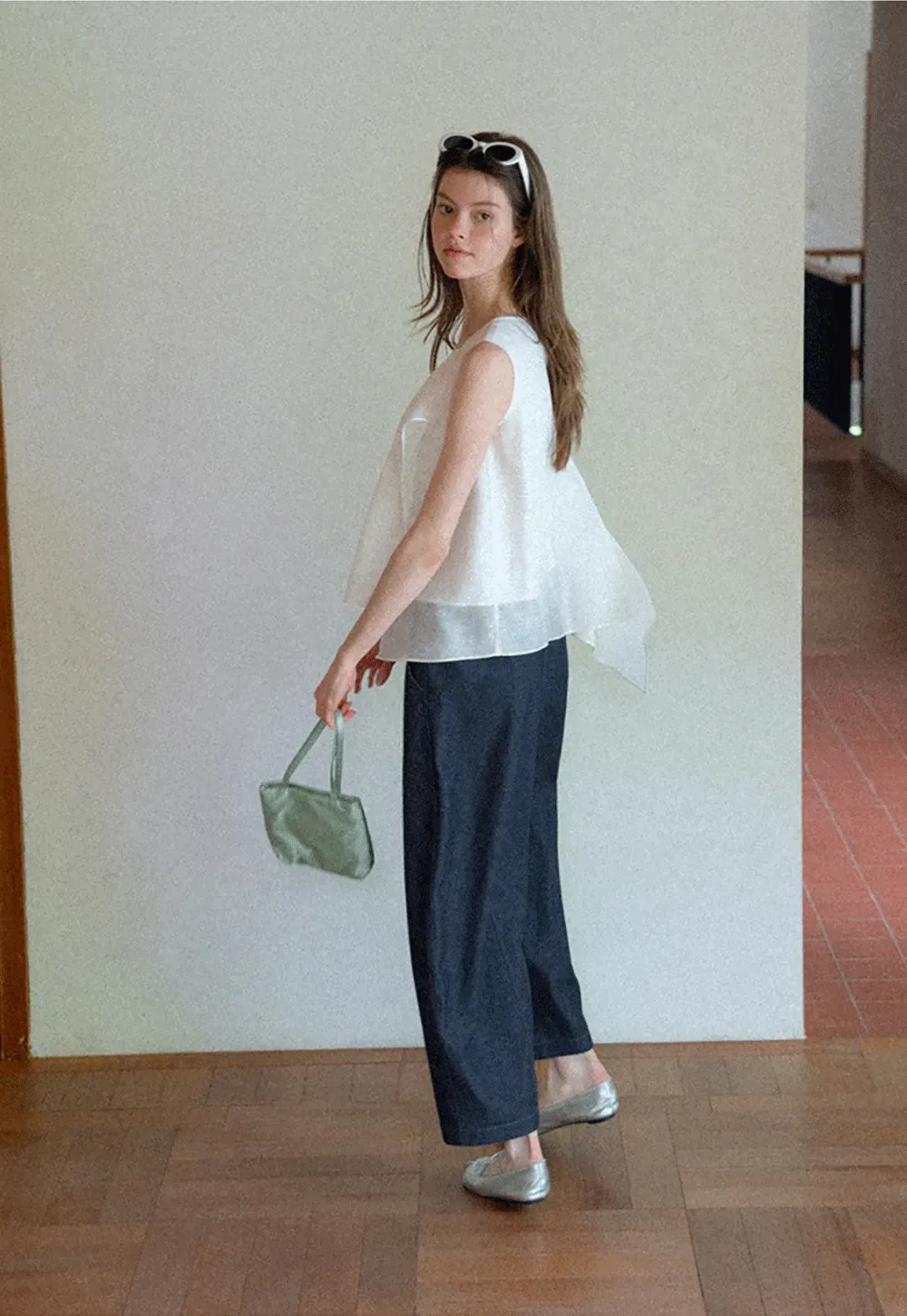 Asymmetrical Hem Sleeveless Top