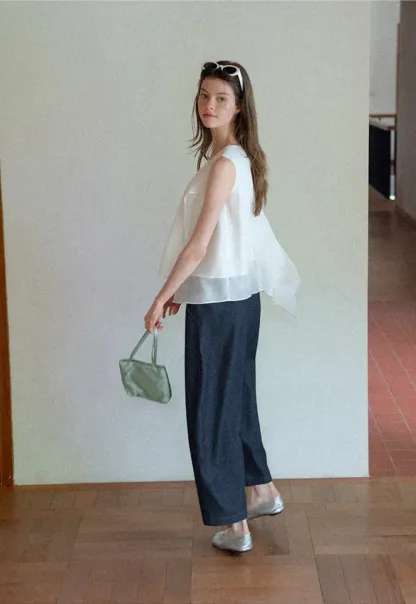 Asymmetrical Hem Sleeveless Top