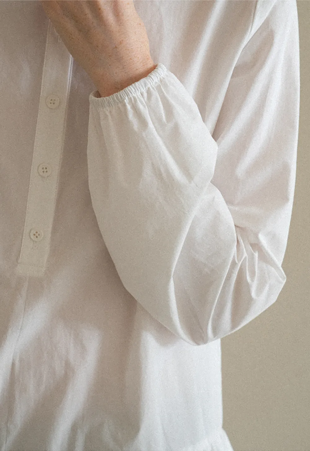 Peter Pan Collar Ruffled Hem Shirt