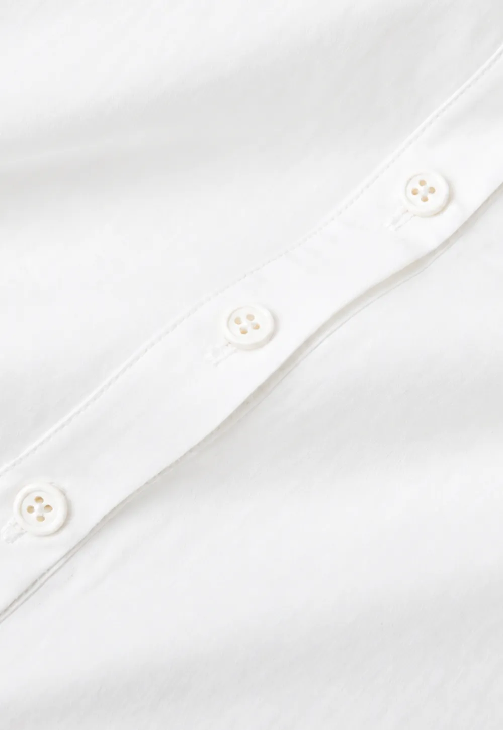 Peter Pan Collar Ruffled Hem Shirt