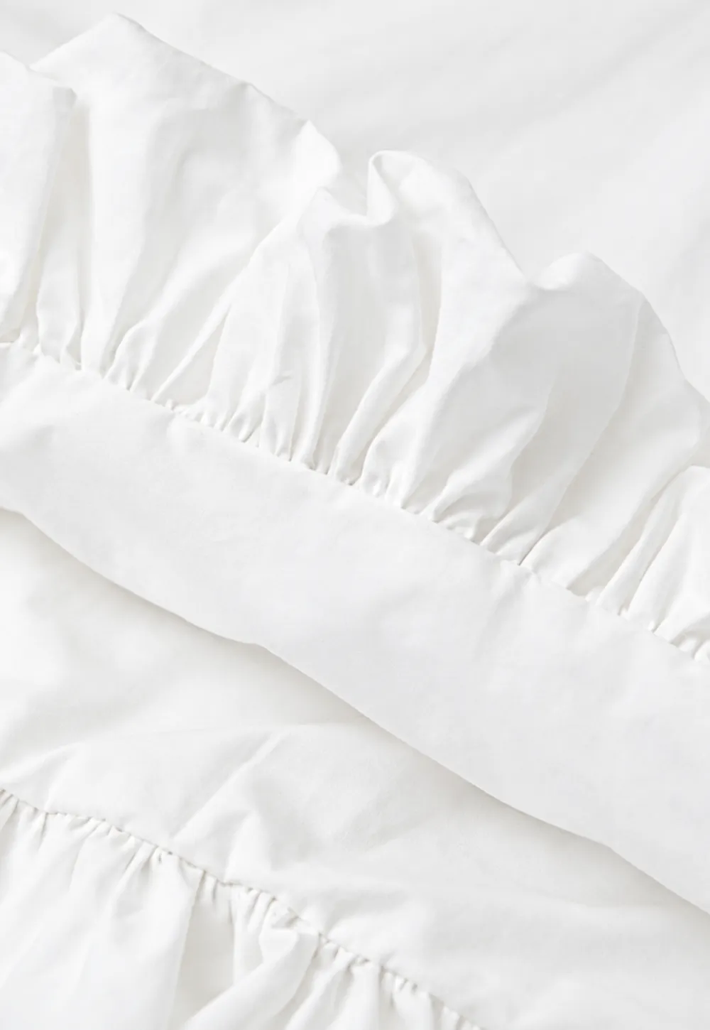 Peter Pan Collar Ruffled Hem Shirt