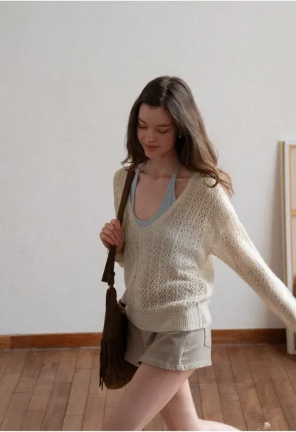 V Neck Loose Knit Sweater with Cable Pattern