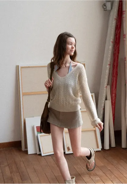 V Neck Loose Knit Sweater with Cable Pattern