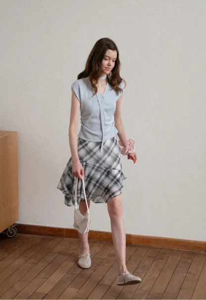 V neck short sleeve knit cardigan with floral trim