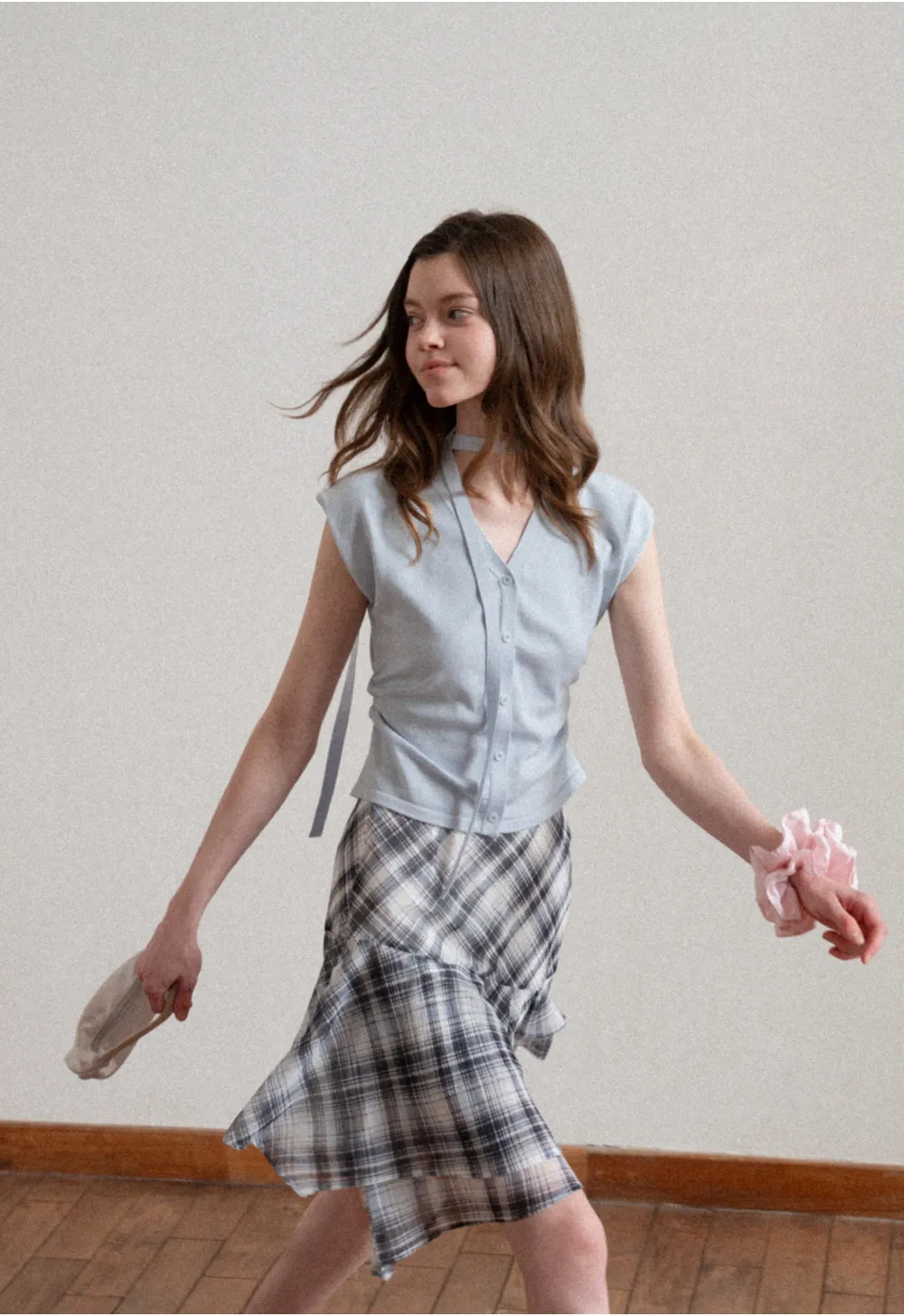 V neck short sleeve knit cardigan with floral trim