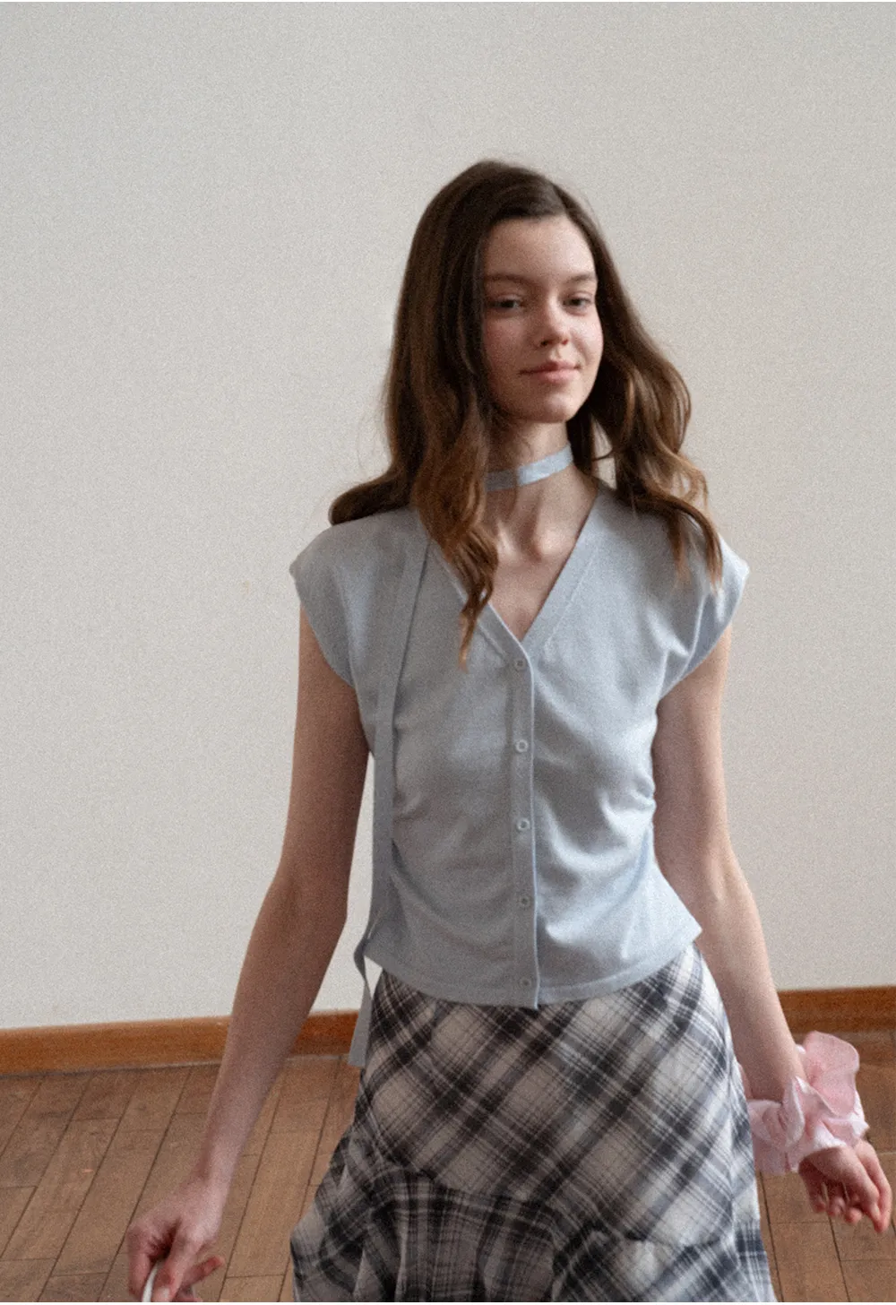 V neck short sleeve knit cardigan with floral trim