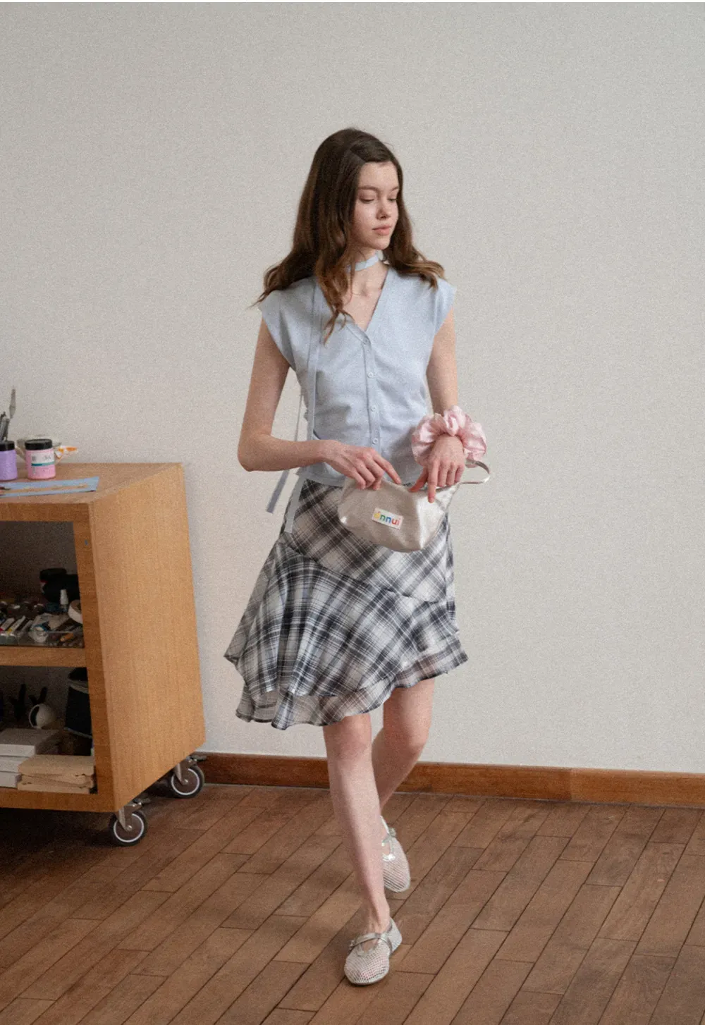 V neck short sleeve knit cardigan with floral trim