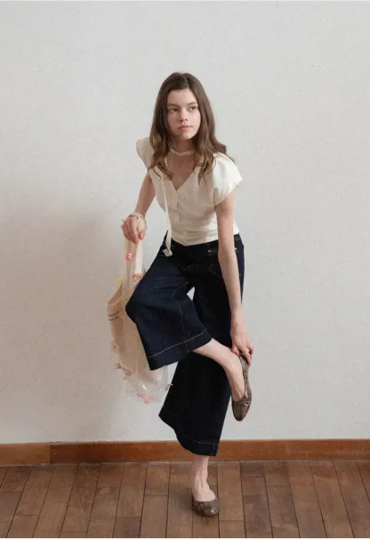 V neck short sleeve knit cardigan with floral trim