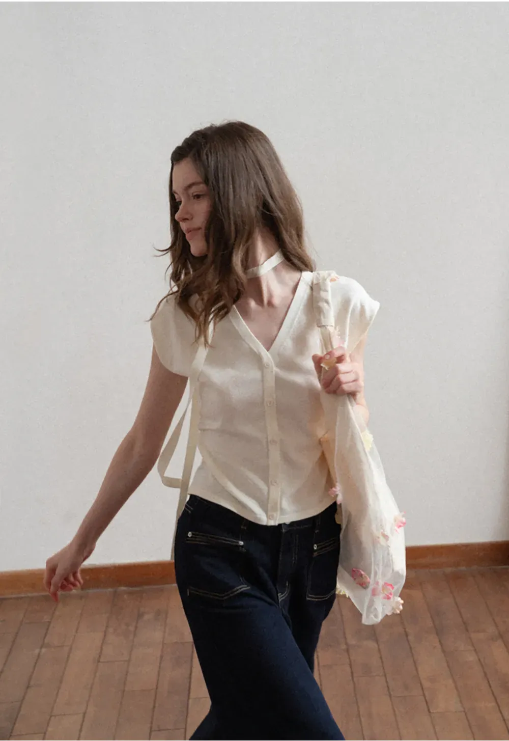 V neck short sleeve knit cardigan with floral trim