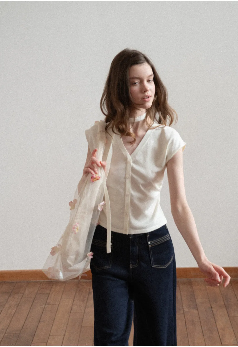 V neck short sleeve knit cardigan with floral trim