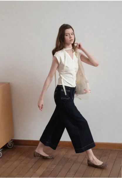 V neck short sleeve knit cardigan with floral trim