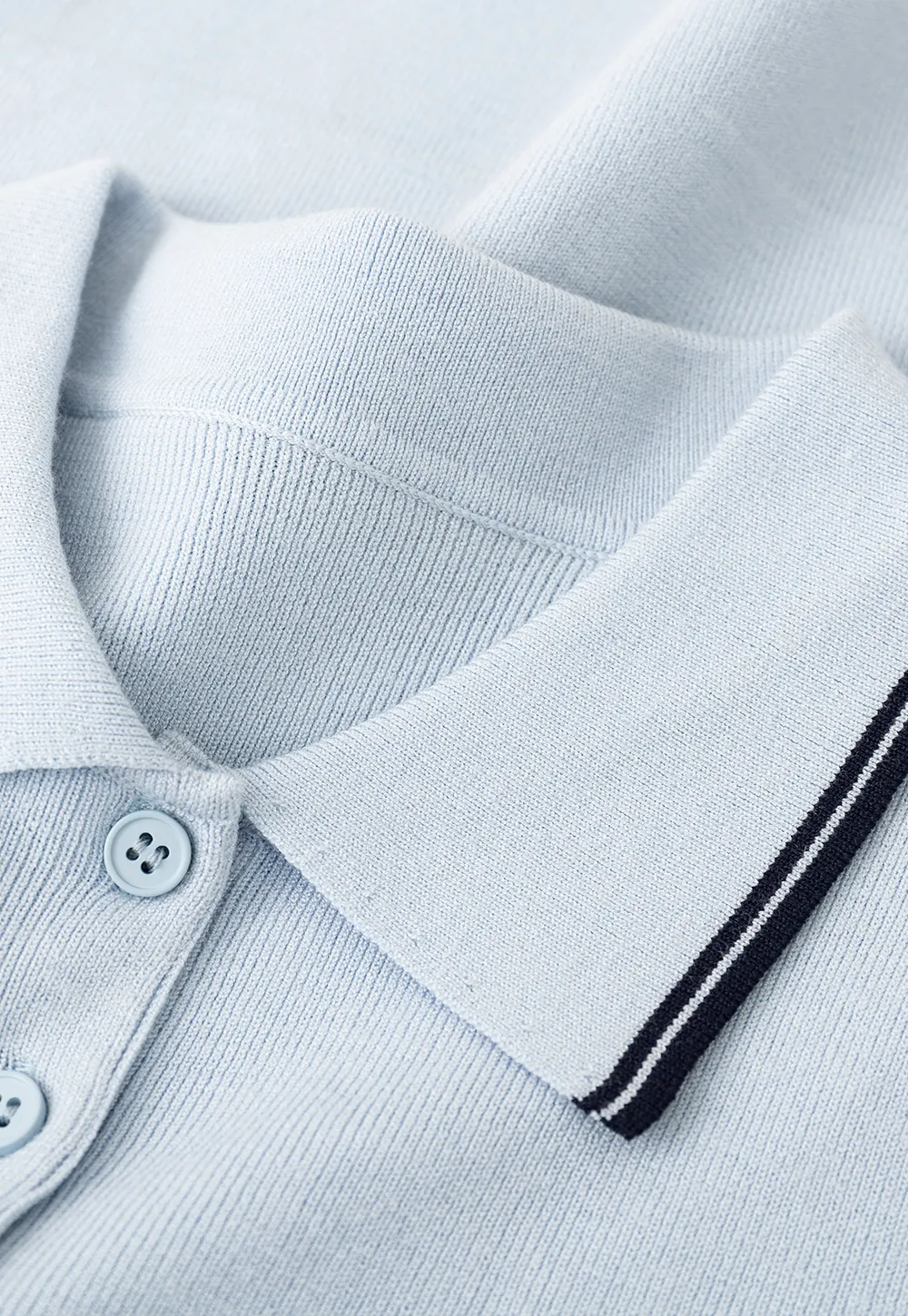 Polo Collar Knit Shirt with Bow Embroidery