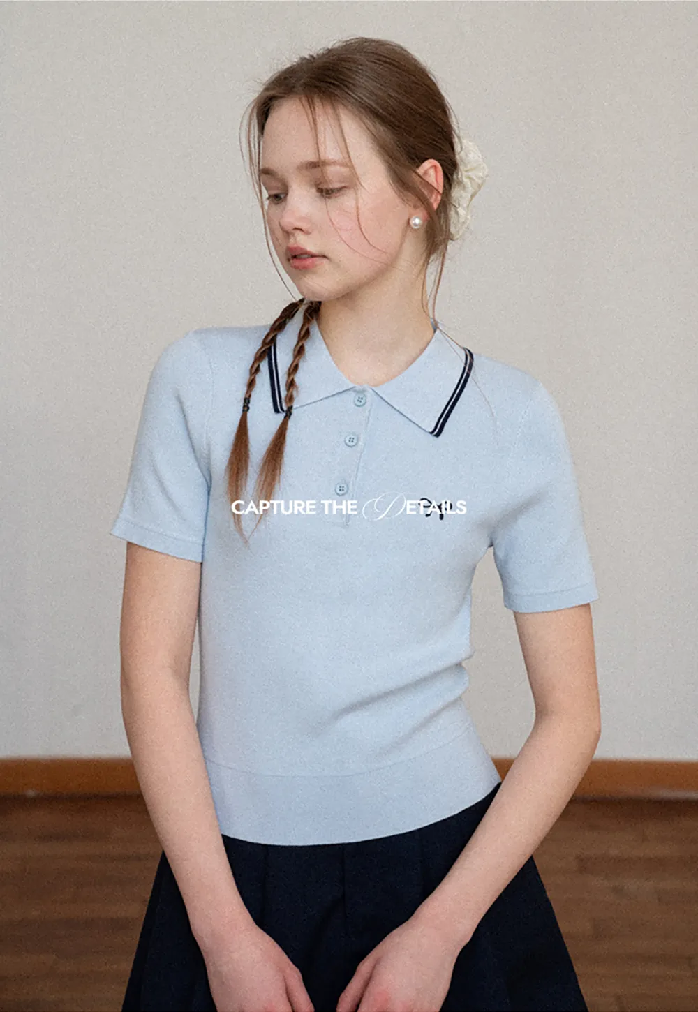 Polo Collar Knit Shirt with Bow Embroidery