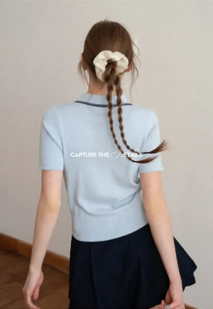 Polo Collar Knit Shirt with Bow Embroidery