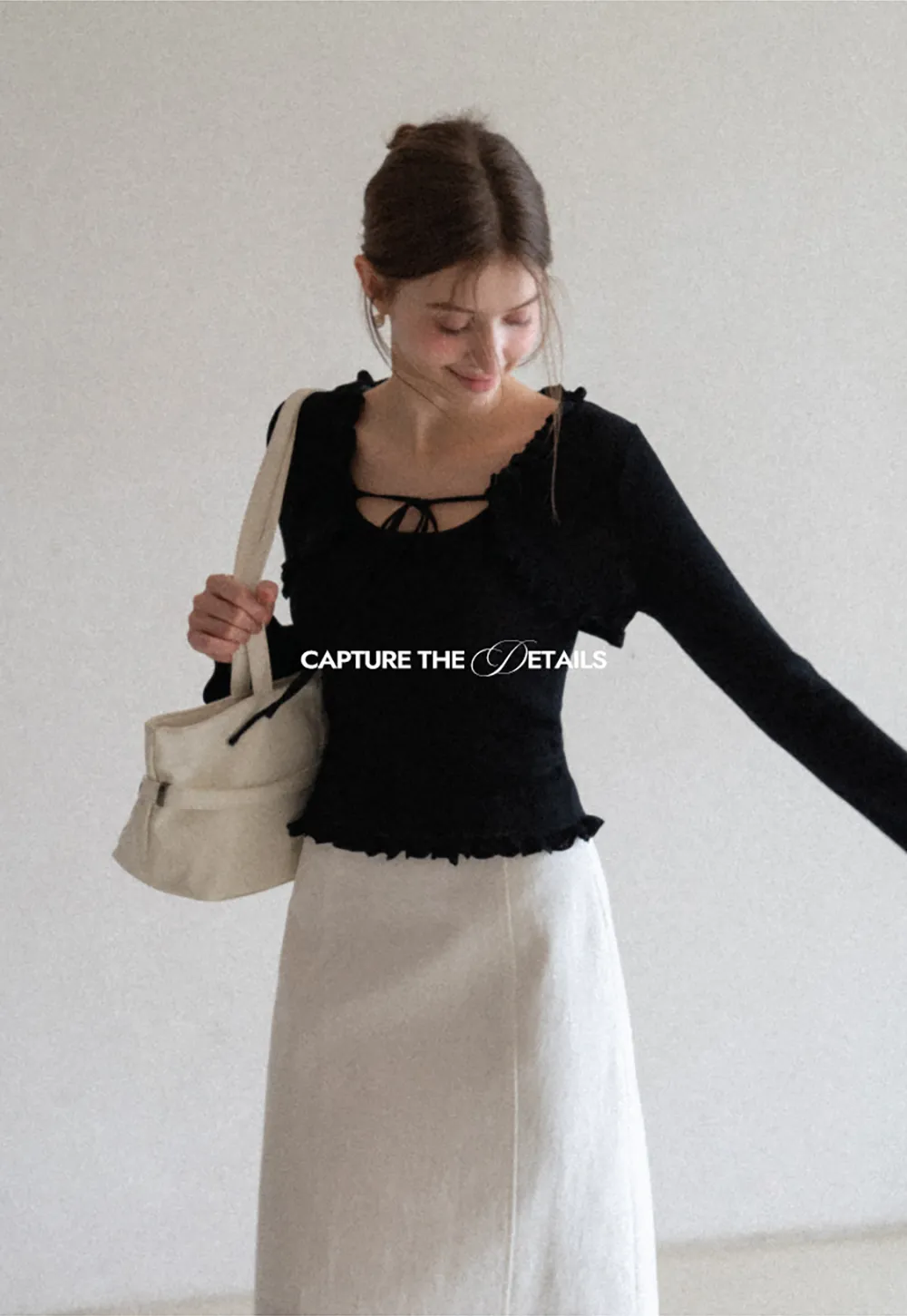 Woolen knit sweater with ruffles and tank top