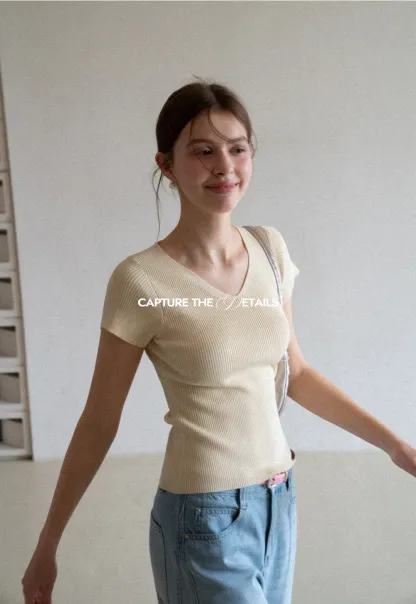 V Neck Short Sleeve Knit Sweater