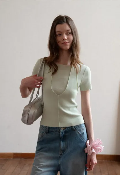 Short Sleeve Ribbed Knit Top with Front Seam Detail