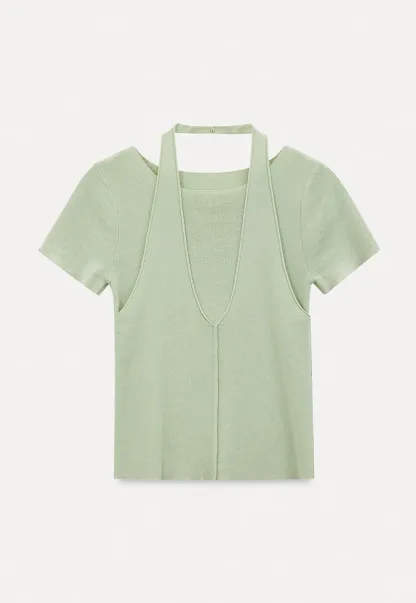 Short Sleeve Ribbed Knit Top with Front Seam Detail