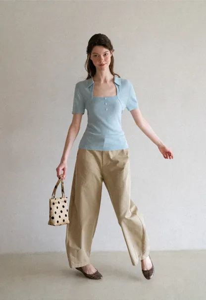 Collared Short Sleeve Knit Sweater with Square Neckline