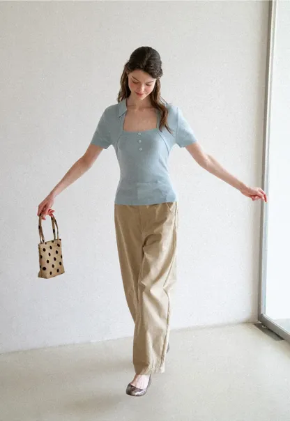 Collared Short Sleeve Knit Sweater with Square Neckline