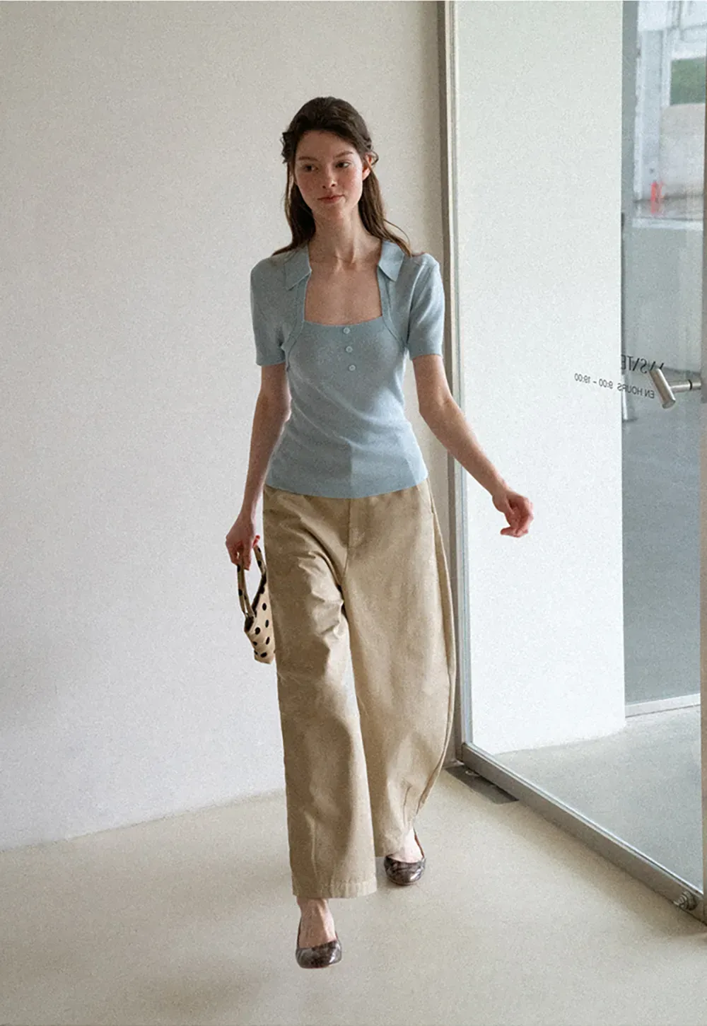 Collared Short Sleeve Knit Sweater with Square Neckline