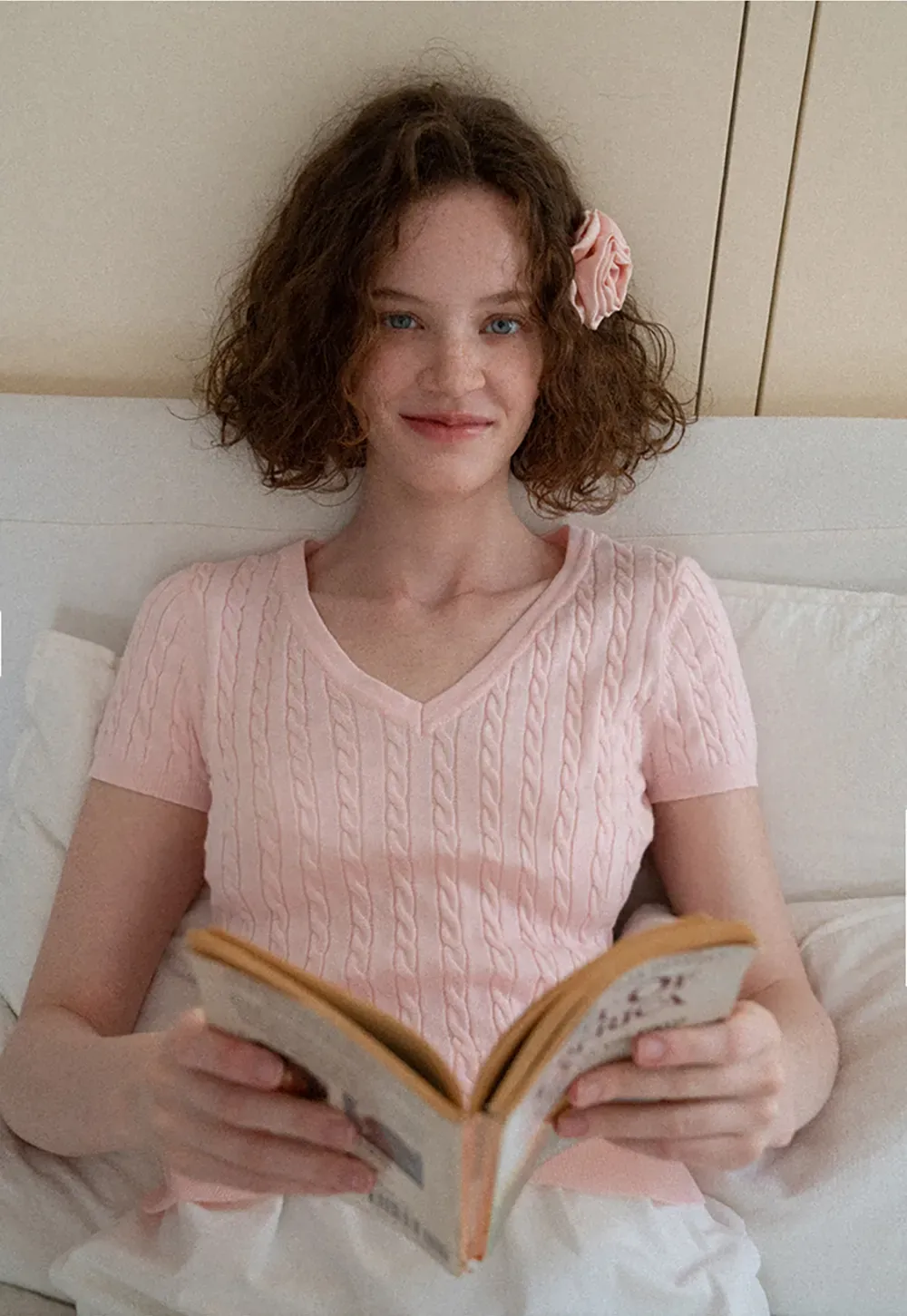 V Neck Cable Knit Short Sleeve Sweater